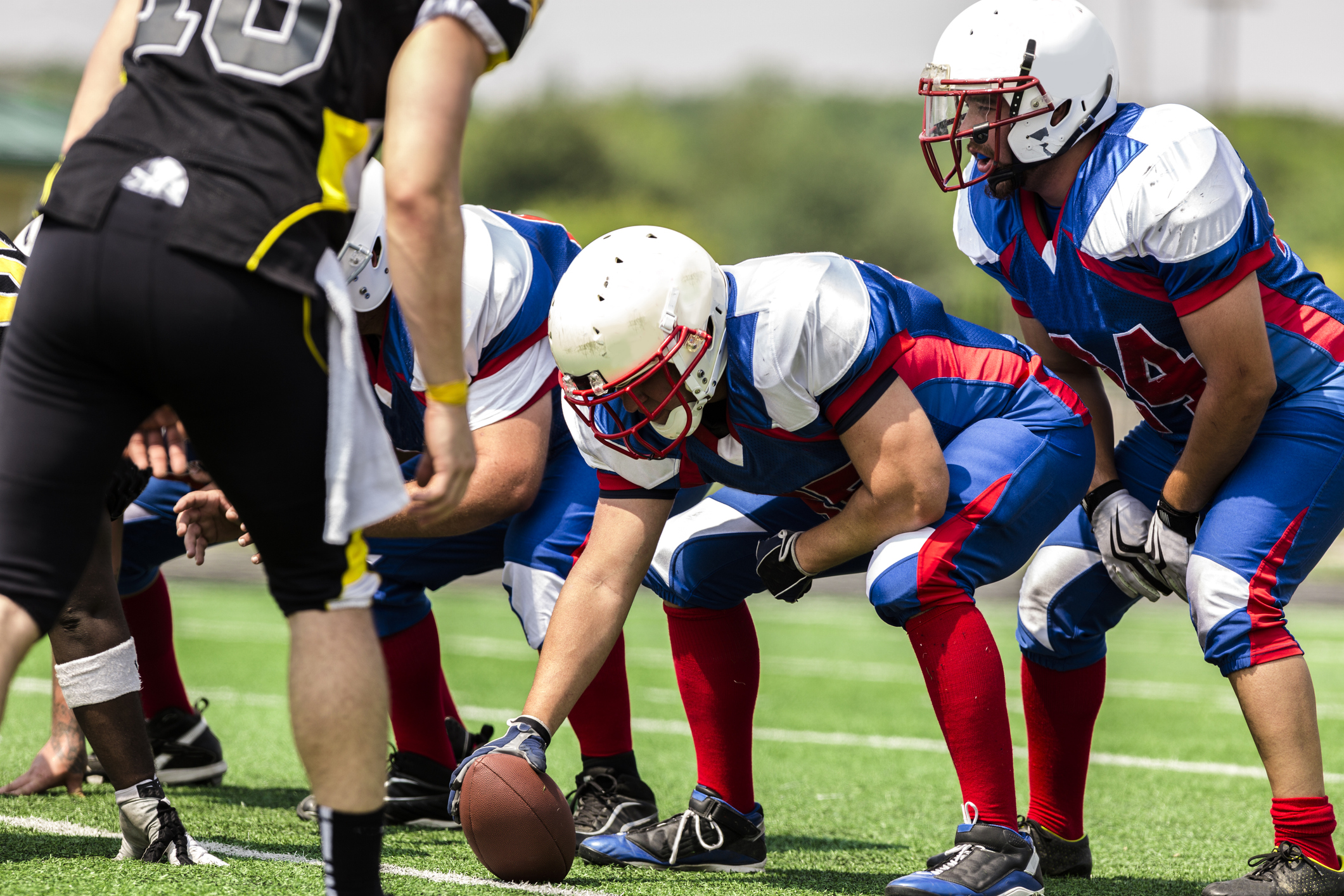 Chiropractic & Physical Therapy for Football Players: Injury Treatment and Recovery